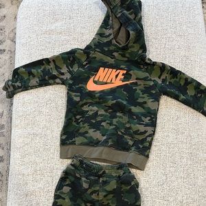 Nike Camo Hoodie Set